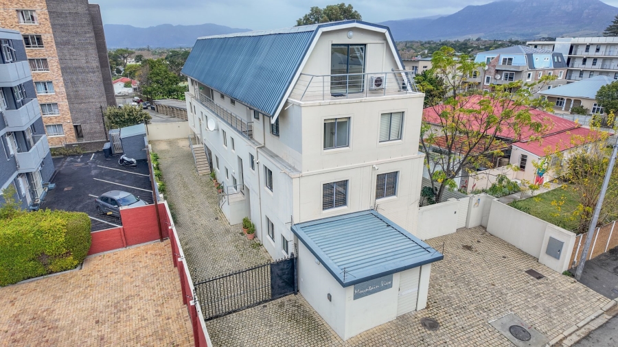 2 Bedroom Property for Sale in Wynberg Upper Western Cape